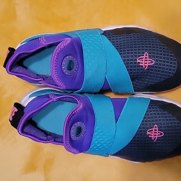 Nike Huarache Teal/Blue Sneakers Size 5.5 - Picture 7 of 7